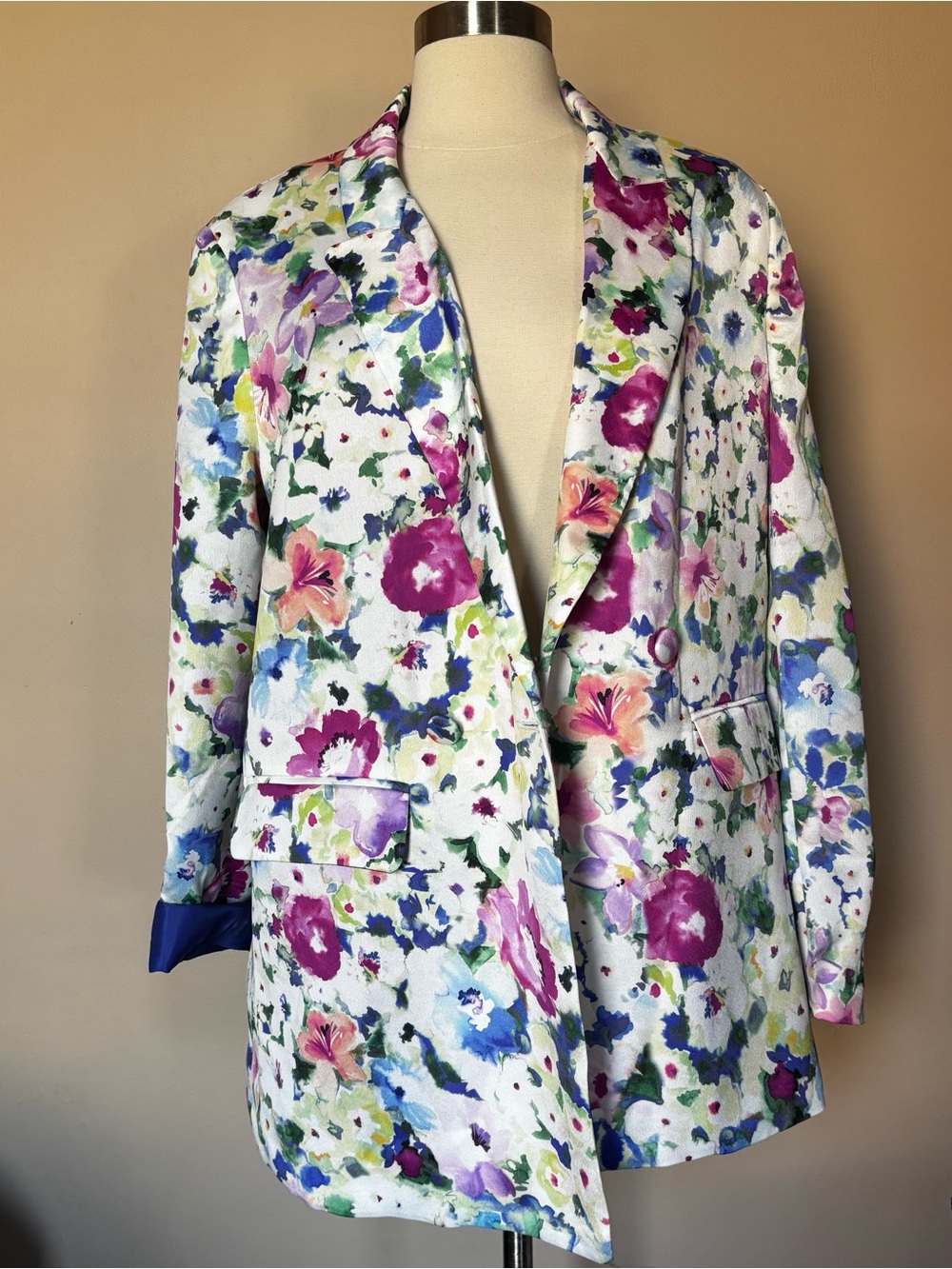Promod White Floral Blazer with Purple & Blue Blossoms